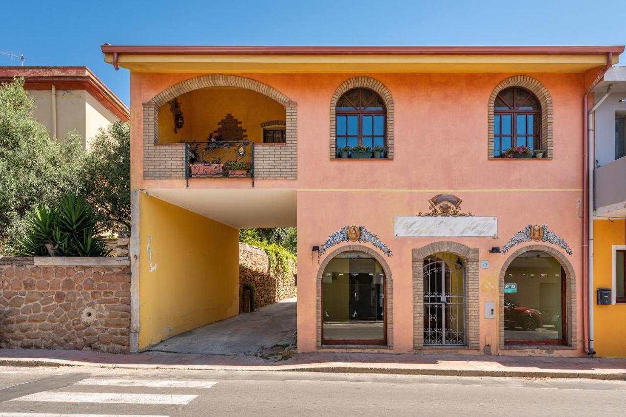 Casa Vacanza De Dinu SantʼAnna Arresi Extérieur photo