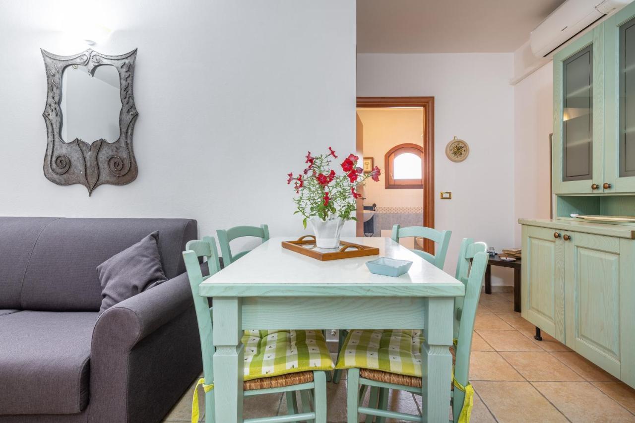 Casa Vacanza De Dinu SantʼAnna Arresi Extérieur photo