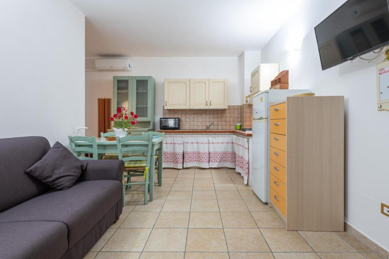 Casa Vacanza De Dinu SantʼAnna Arresi Extérieur photo
