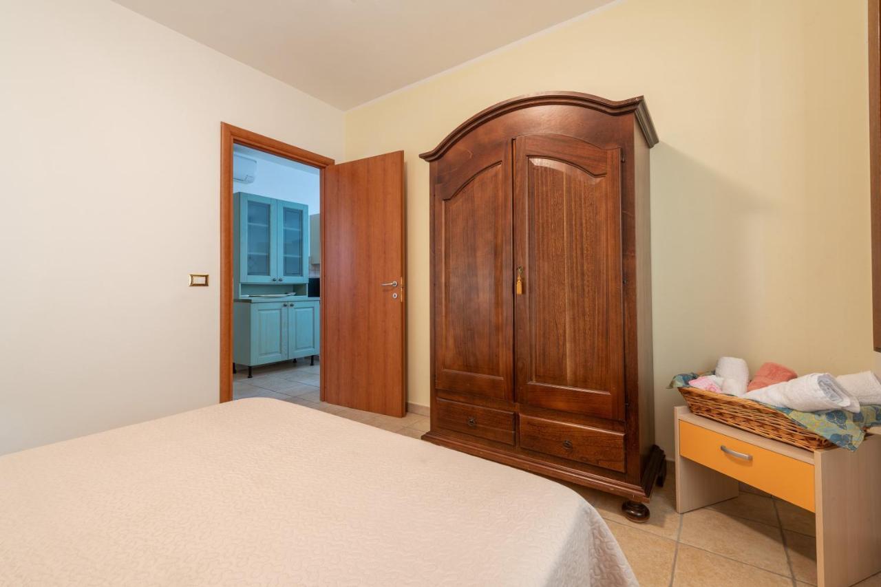 Casa Vacanza De Dinu SantʼAnna Arresi Extérieur photo