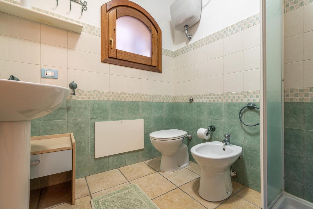 Casa Vacanza De Dinu SantʼAnna Arresi Extérieur photo