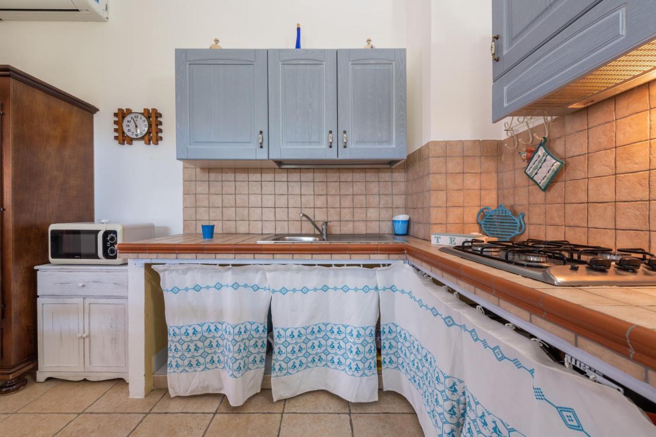 Casa Vacanza De Dinu SantʼAnna Arresi Extérieur photo